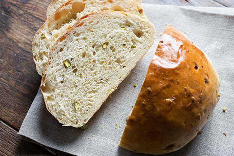 Pan de pistacho americano