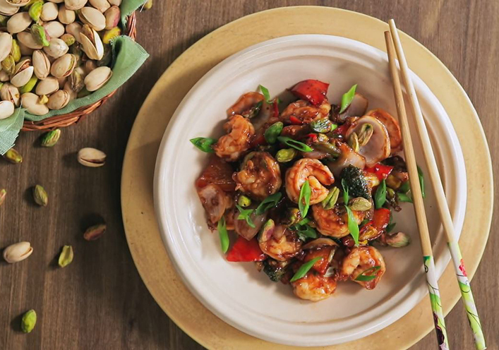 Langostinos salteados de pistacho