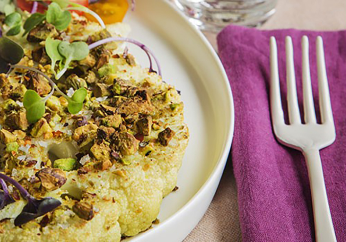 Filetes de coliflor con costra de pistacho
