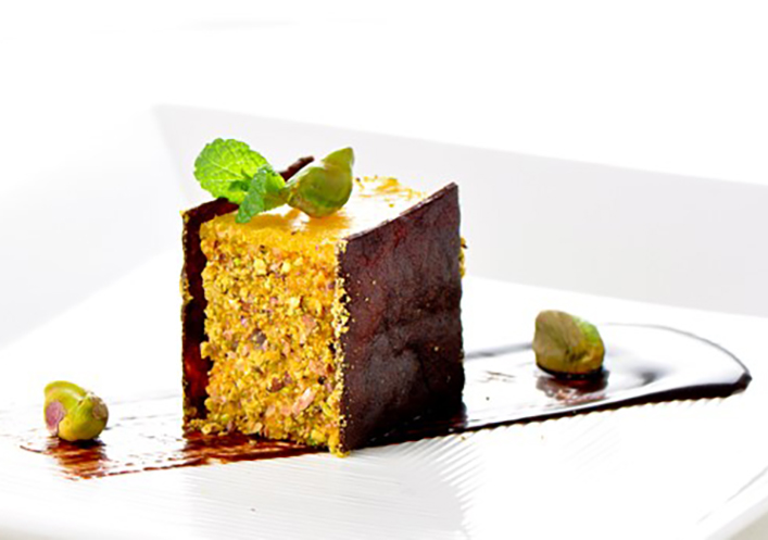 Queso Ricotta al Horno con Pistachos, Chocolate y Cítricos 