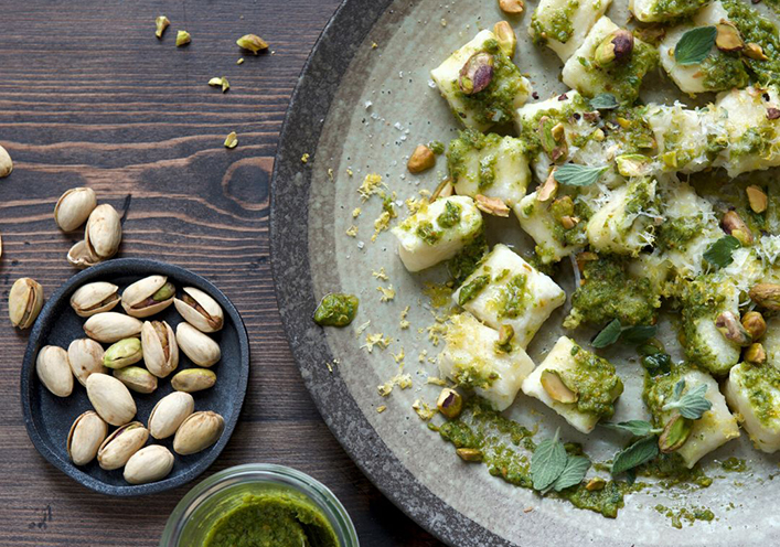 GNOCCHI CASEROS DE RICOTTA Y LIMÓN CON PESTO DE PISTACHOS