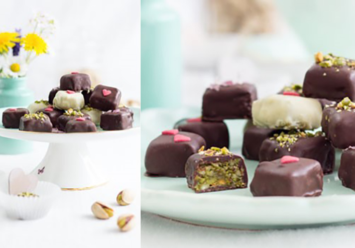 Bombones de praliné de pistacho y almendra