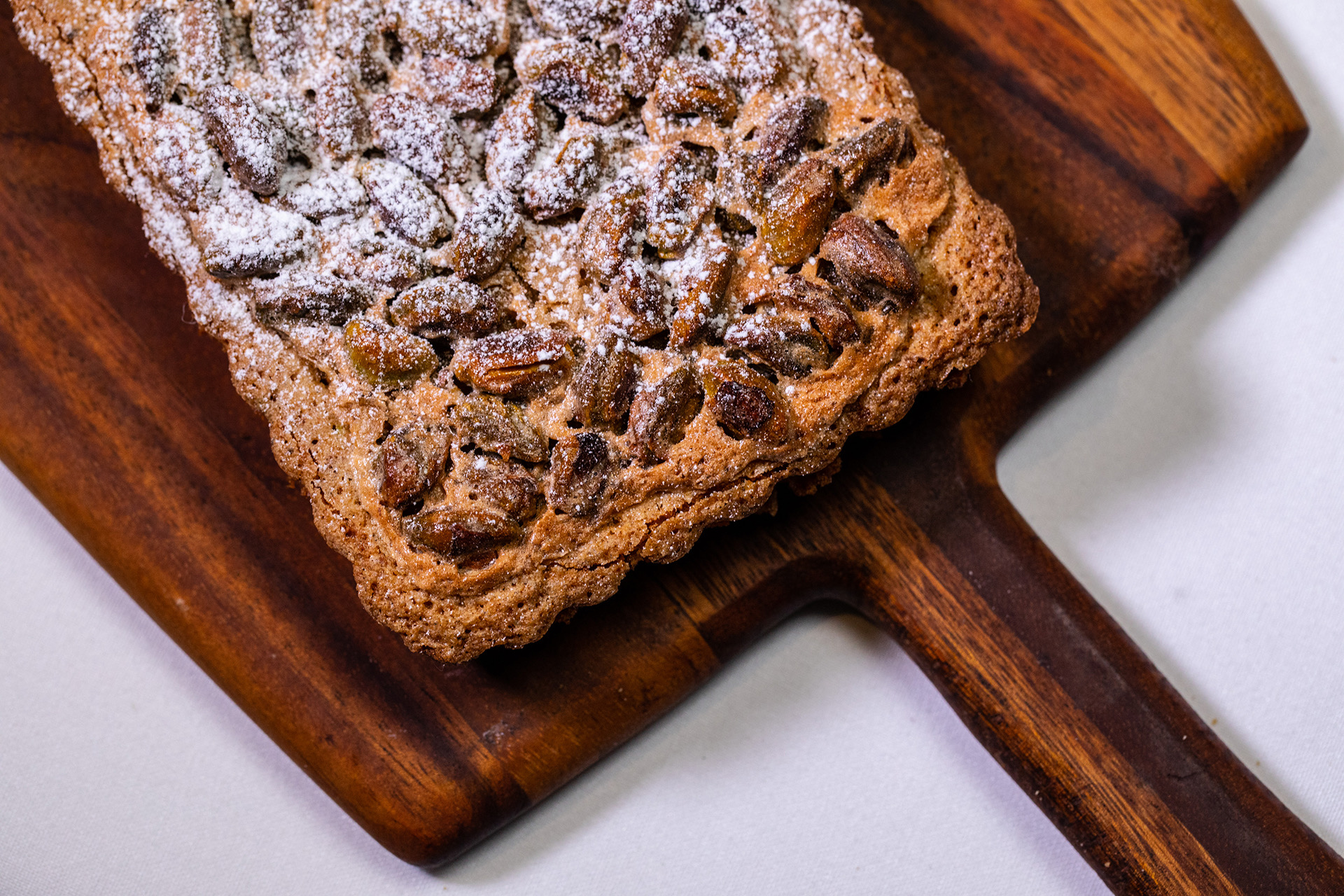 Pistacho macaroon tart