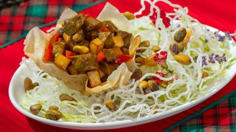 Ternera Angus al curry en copa dorada