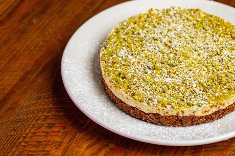 Crujiente de crema de chocolate con pistacho