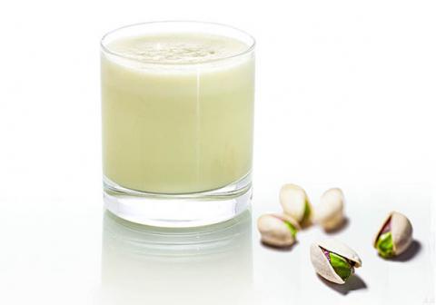 Batido cardiosaludable de pistachos americanos y avena