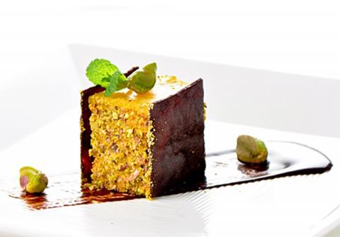 Queso Ricotta al Horno con Pistachos, Chocolate y Cítricos 