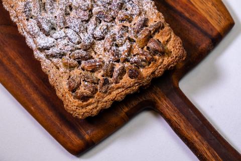 Tarta de macarrones con pistacho